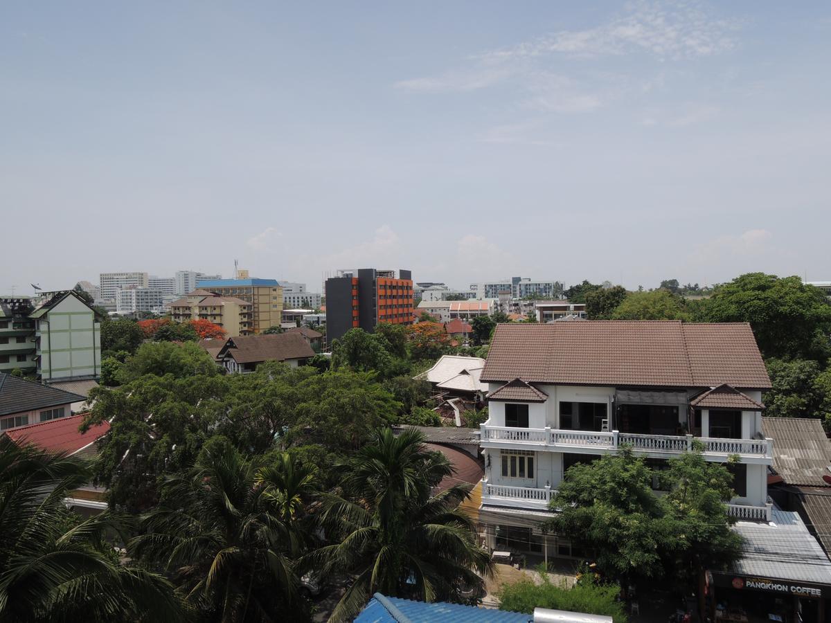 Misone Hotel Chiang Mai Exterior photo
